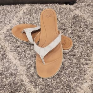 UGG slip-on sandals